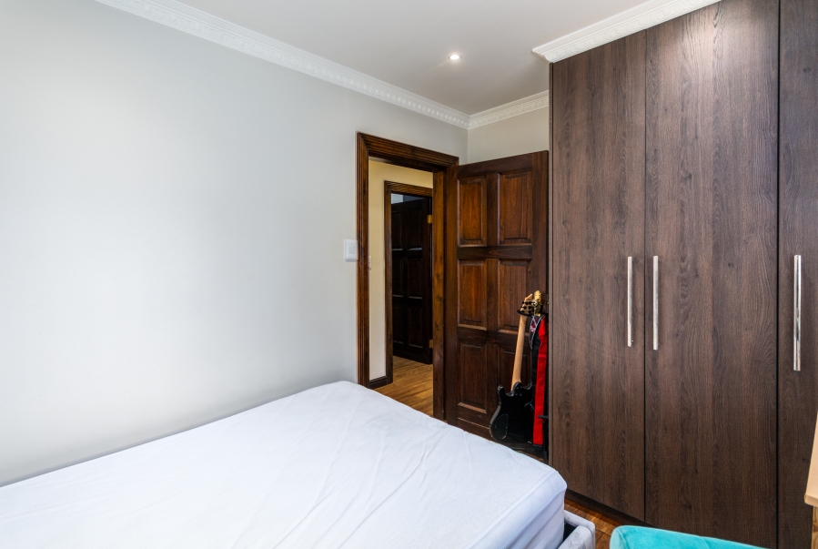 3 Bedroom Property for Sale in Kenilworth Western Cape